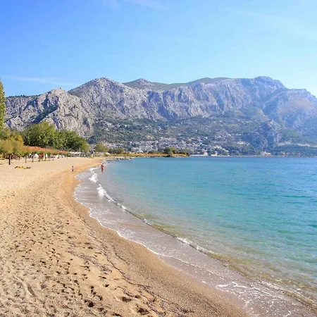 Apartment Center Pia Omis