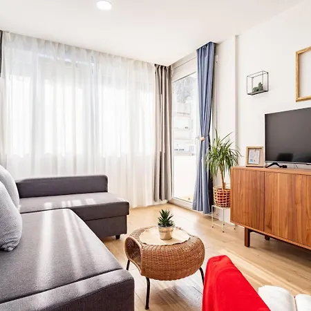 Apartment Center Pia